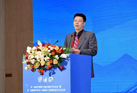 西南交通大學(xué)校長閆學(xué)東致辭